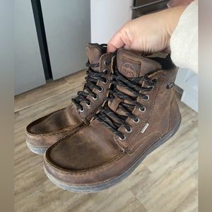 Women’s 8.5 LEMS Boulder Boot great condition (fit size 8)